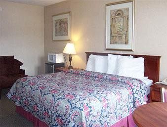 Knights Inn Overland Park