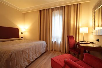 Monica Hotel Fiera