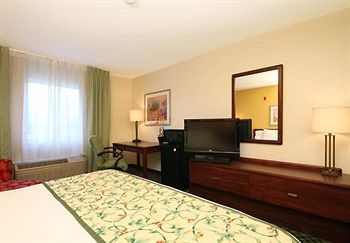 Quality Inn & Suites Uniontown