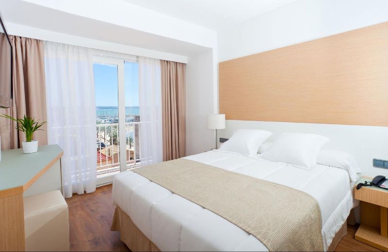SUNPRIME WATERFRONT ADULTS ONLY