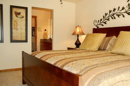 CONDOS BY ACCOMMODATIONS UNLIMITED
