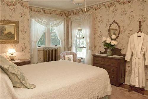 Red Forest Bed and Breakfast