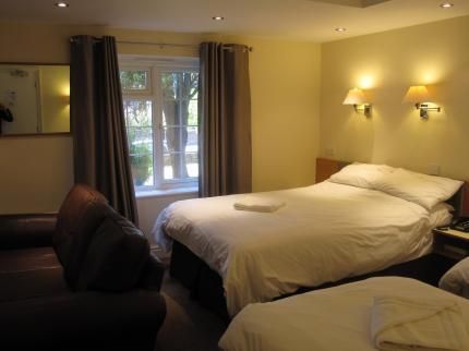 Clifton Lodge Hotel