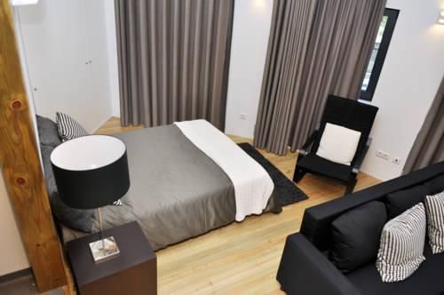 Vila's House Business & Family Apartments