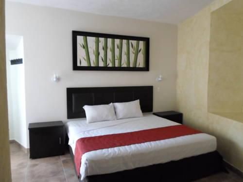 Hotel Montroi City