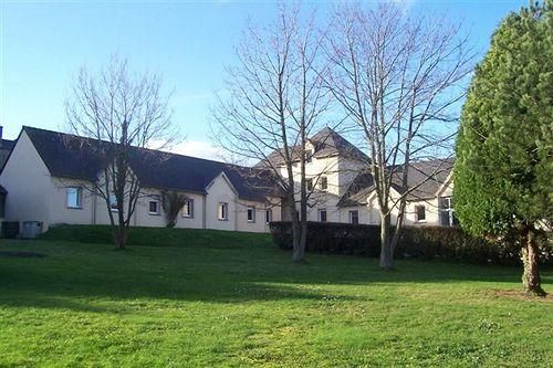 DE L'ABBAYE