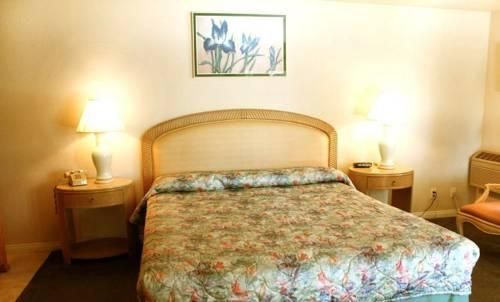 Solvang Inn & Cottages