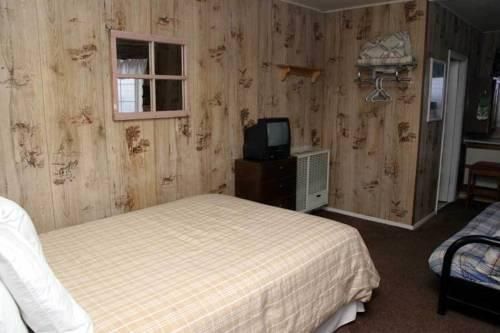 Alexander lake lodge