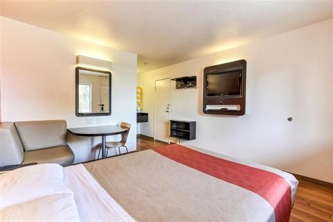 Motel 6-Santa Clara, CA