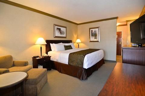 Best Western Plus Brookside Inn