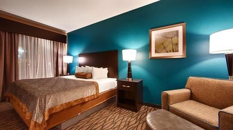 Best Western Plus Hiawatha Hotel