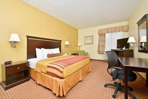 Best Western Plus North Houston Inn & Suites