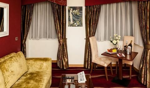 Icon Hotel