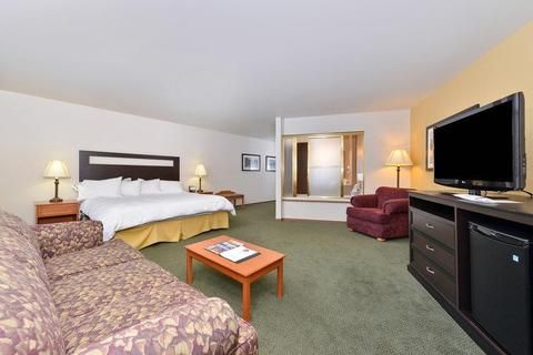 Best Western Plus Plaza Hotel