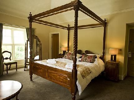Aberdunant Hall Country Hotel