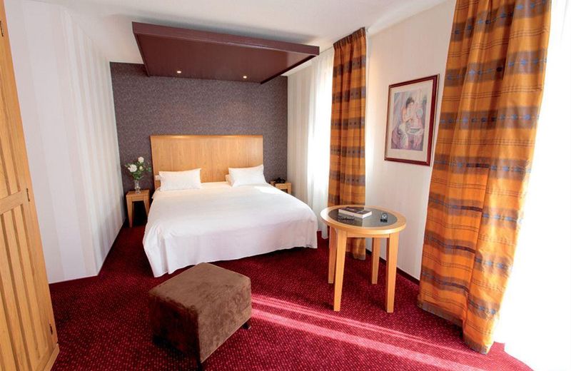 City Suites Europole