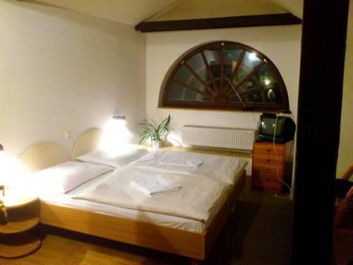 Hotel Dzban