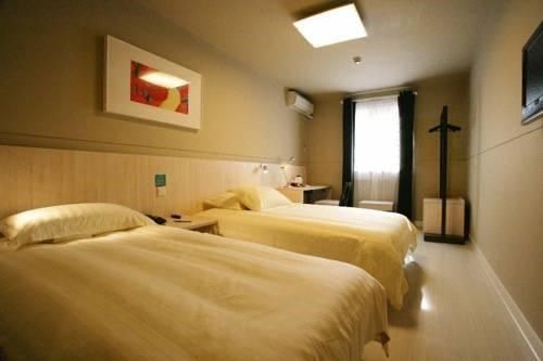 Holiday Inn Express Shanghai Pudong Airport, an IHG Hotel