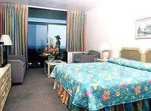 Hotel VistaMar Ocean Club