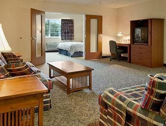 Baymont by Wyndham Des Moines Airport