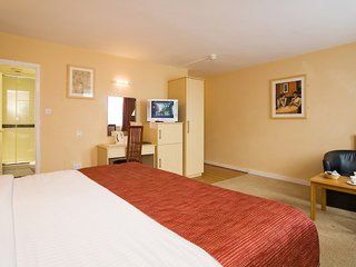 Holiday Inn Express Wakefield