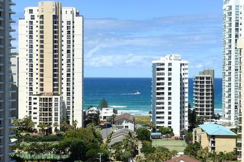 The Meriton Apartments on Main Beach