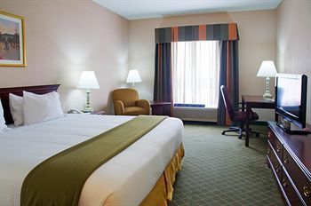 Holiday Inn Express Hotel & Suites Livingston