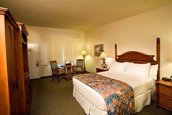 Casa Ojai Inn