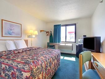 Super 8 by Wyndham O Neill NE