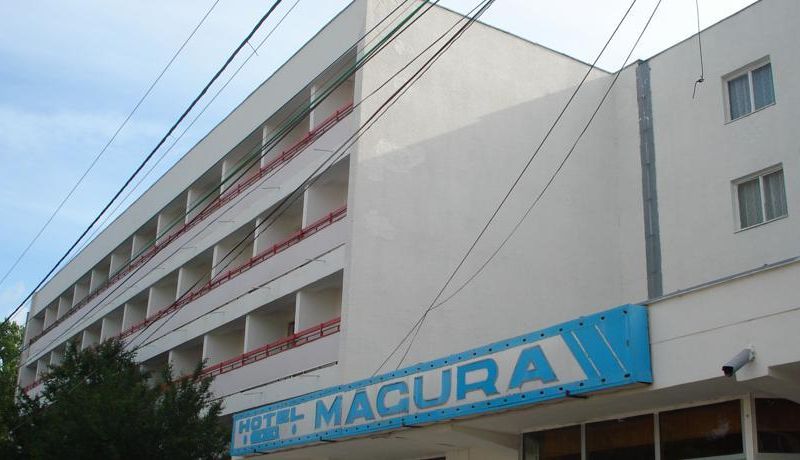 Mojo Resort