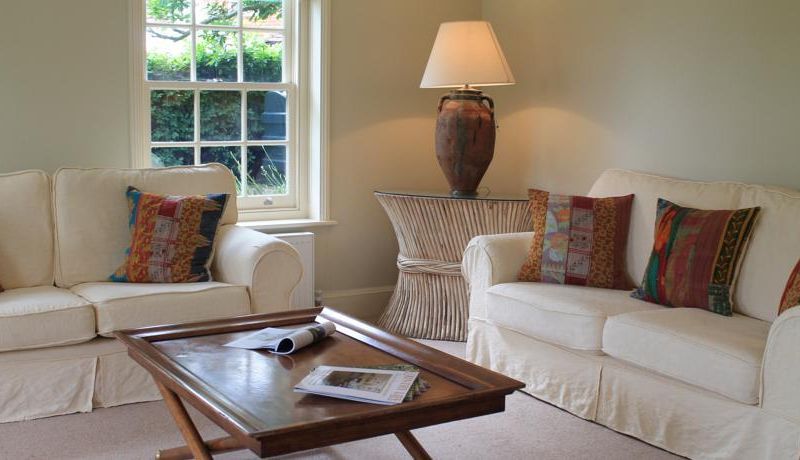 Spacious classically designed cottage in large private park - Higham Place Lodge