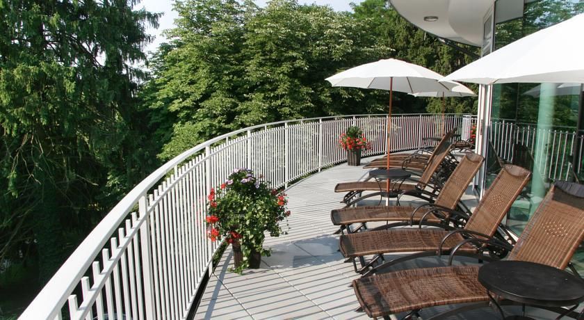 Outdoor Pictures 18