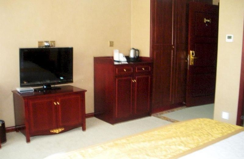 Nanjing Fuluola Holiday Hotel