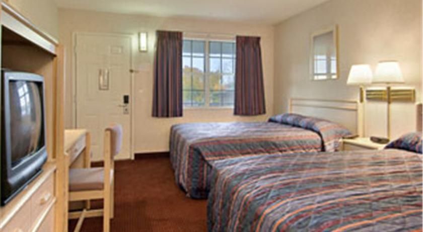 DAYS INN MACEDONIA