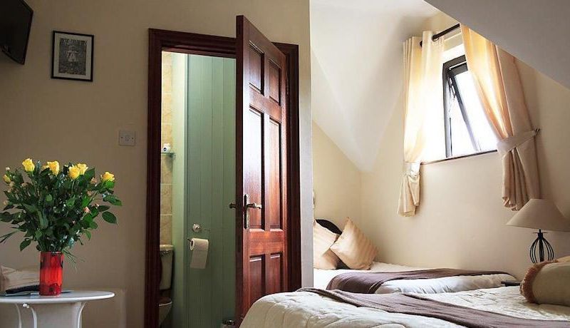 Woodview Lodge B&B