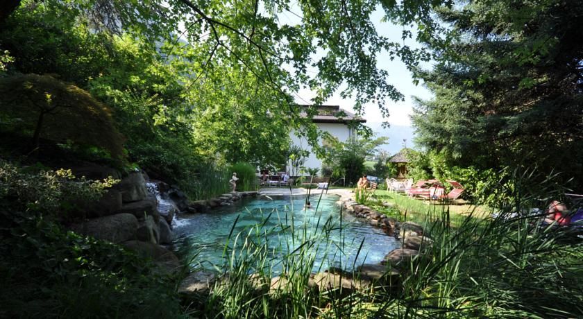 Outdoor Pictures 21