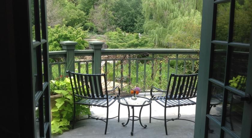 Outdoor Pictures 22