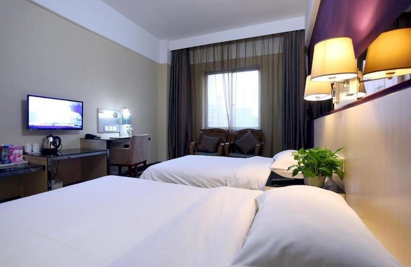 Compass Business Hotel