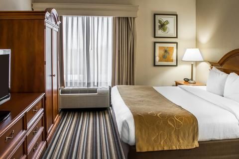 Comfort Suites Chesapeake - Norfolk