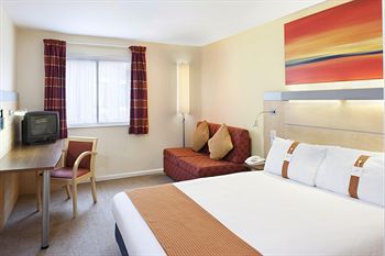 Holiday Inn Express Warwick - Stratford-upon-Avon, an IHG Hotel