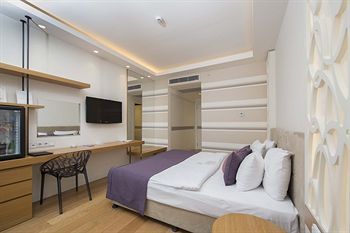Wes Hotel