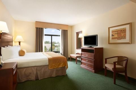 Wingate by Wyndham Chesapeake