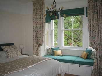 Sillett House