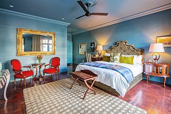 The Winston Hotel
