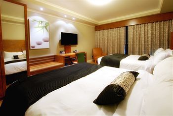 Hotel & Suites Le Dauphin Drummondville