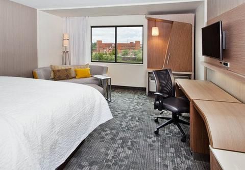 Courtyard by Marriott Columbus Phenix City
