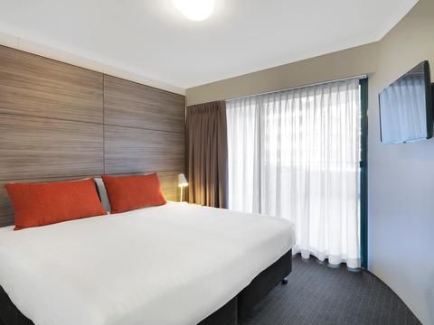Adina Serviced Apartments Canberra James Court
