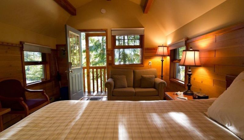 Halcyon Hot Springs Resort