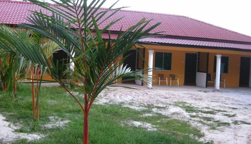Pantai Tengah Beach Inn