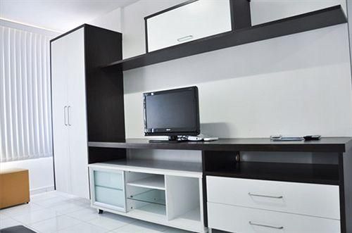 Premier Hplus Long Stay